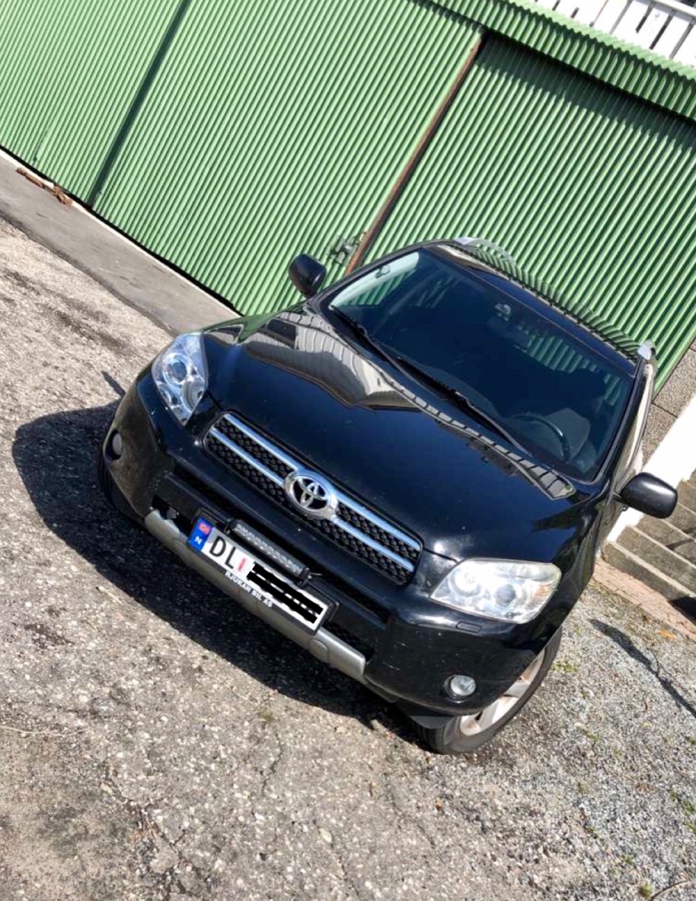 Kundebilde montert på Toyota RAV 4